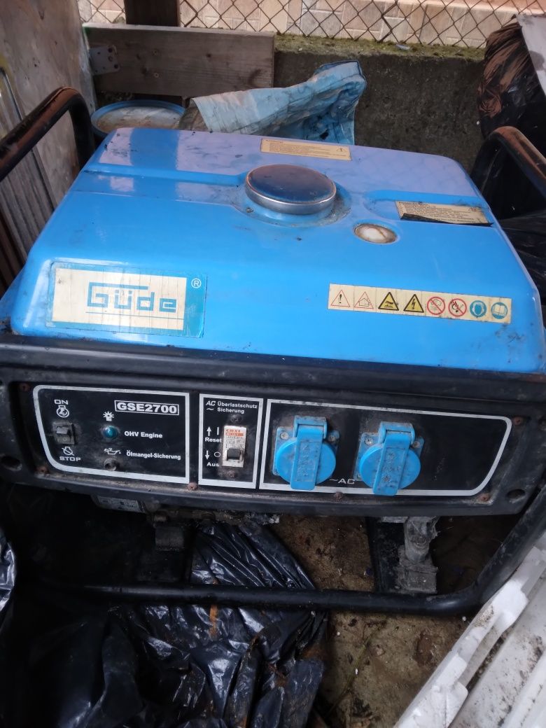 Generator 220v 2.7 kv