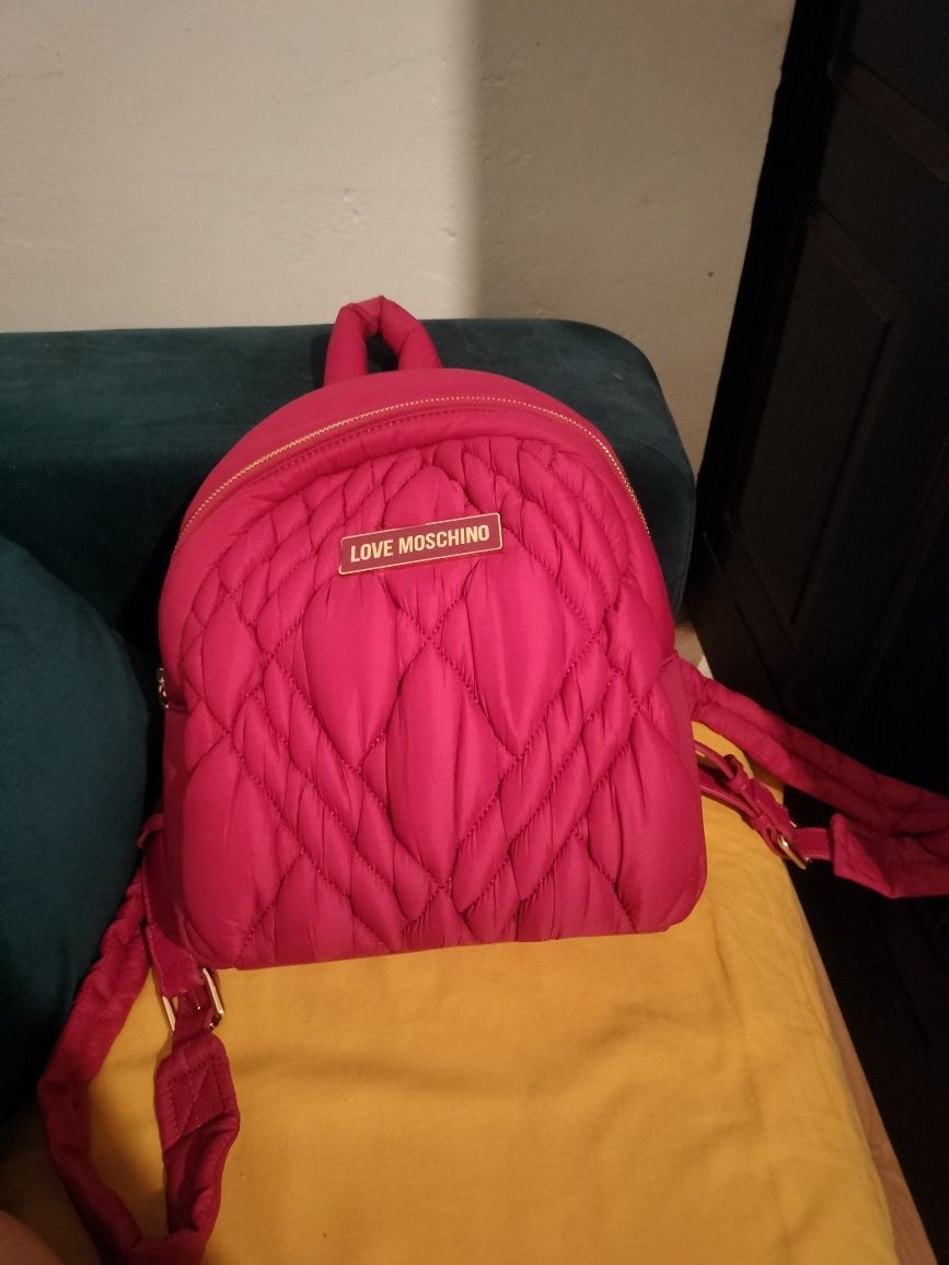 Vând Rucsac Love Moschino
