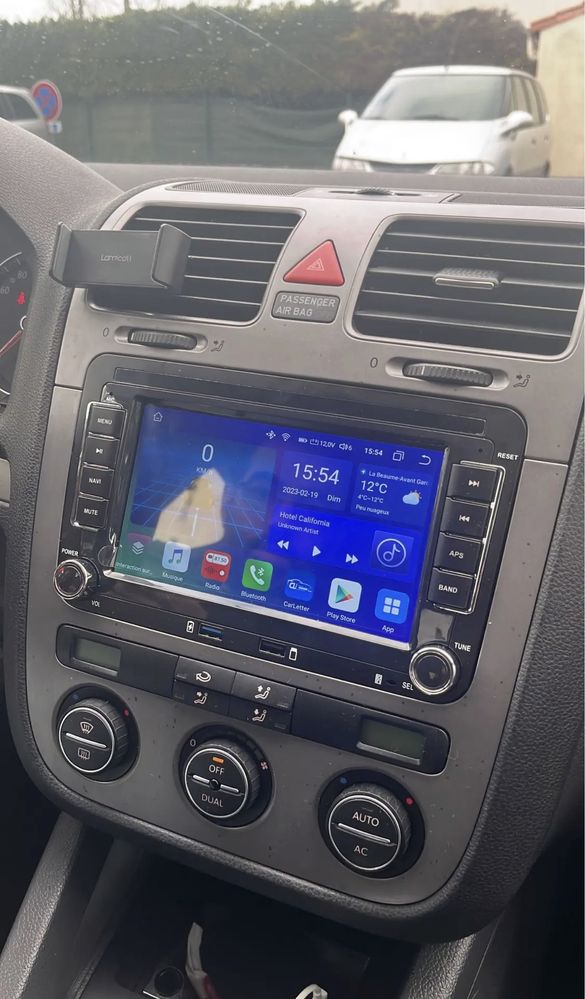 OFERTA: Navigatie cu Android dedicata - VW Seat Skoda - WiFI Bluetooth