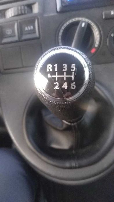 Nuca manson schimbator viteze Volkswagen Transporter T5