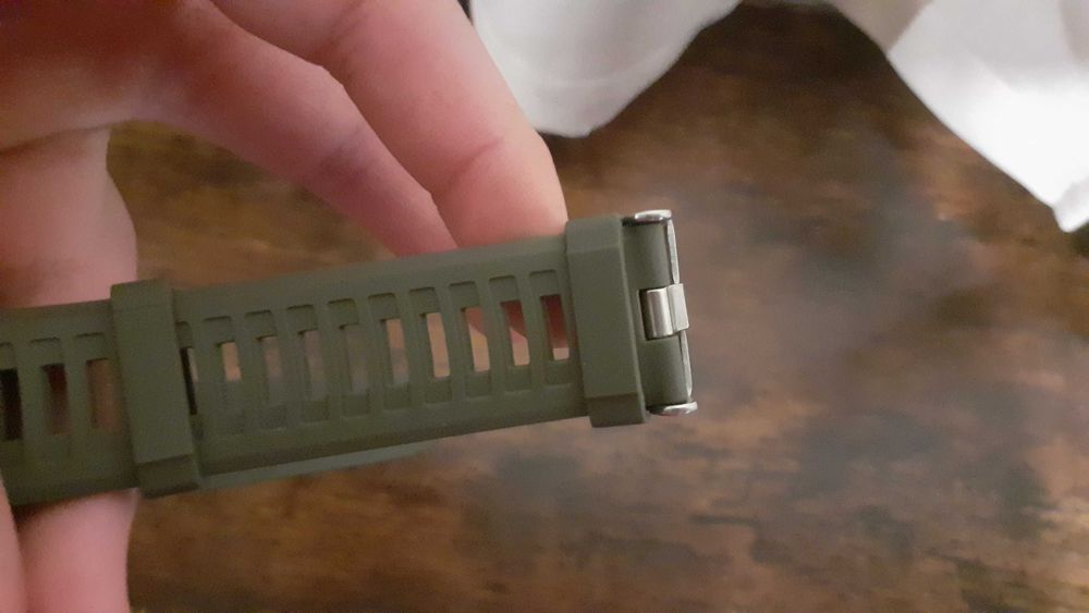 Ceas Smael nou fara eticheta