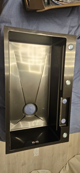 Уникална неръждаема мивка