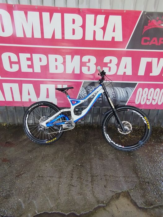 Specialized demo 8