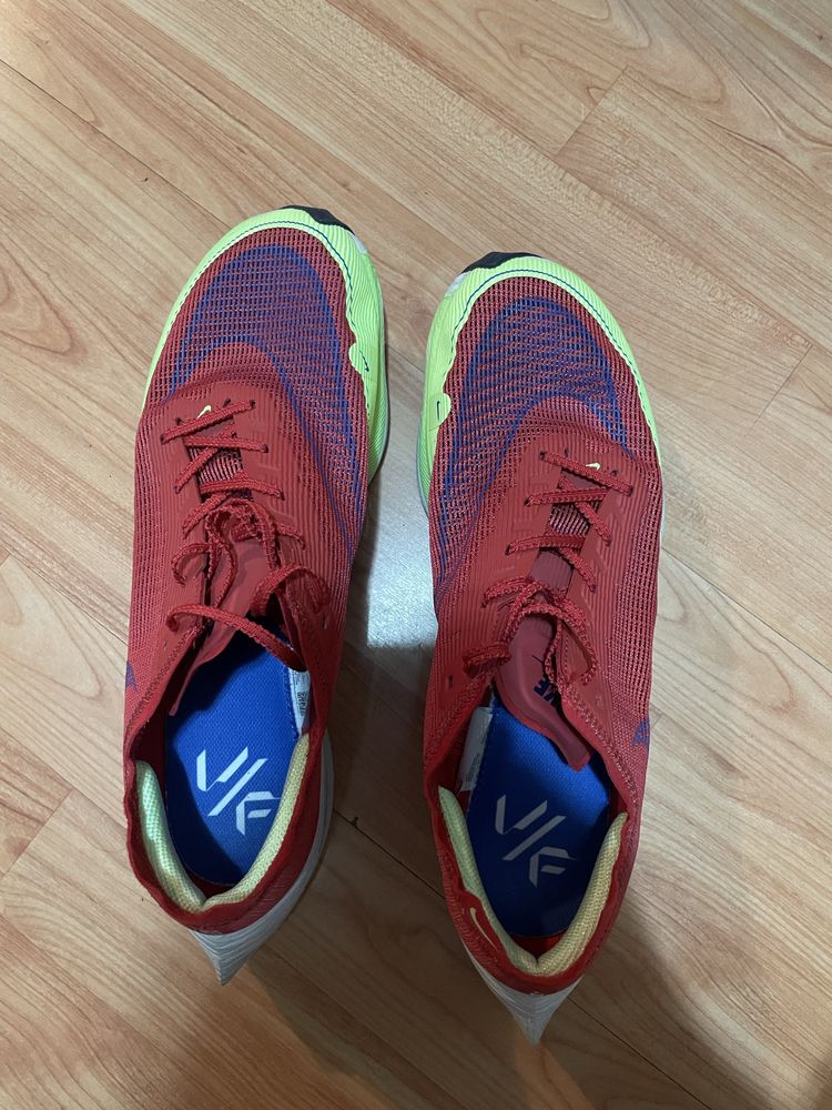 Adidasi Nike VaporFly Next% 2 45.5 ghost saucony adidas hoka asics