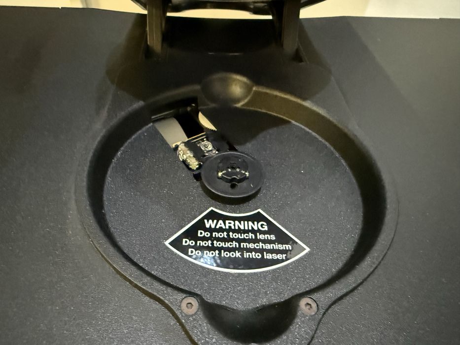 Rega Apollo CD player + Rega Brio 3 Amplificator