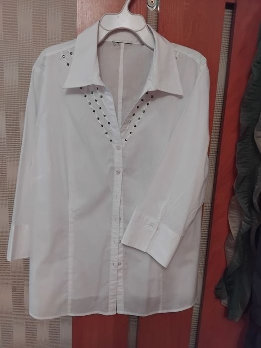 Нарядная новая блузка размер 50.