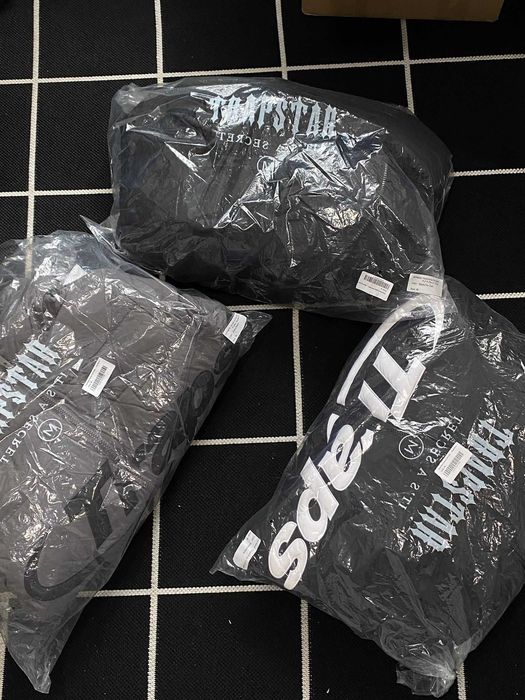 Geaca trapstar drop ianuarie 2023