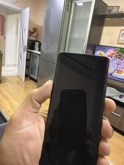 Xiaomi 12 Pro Повредедн заден панел