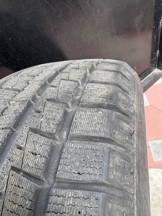 Продам бу шины сезон отьездили почти новые