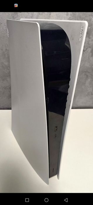 Vând PS 5 în stare buna