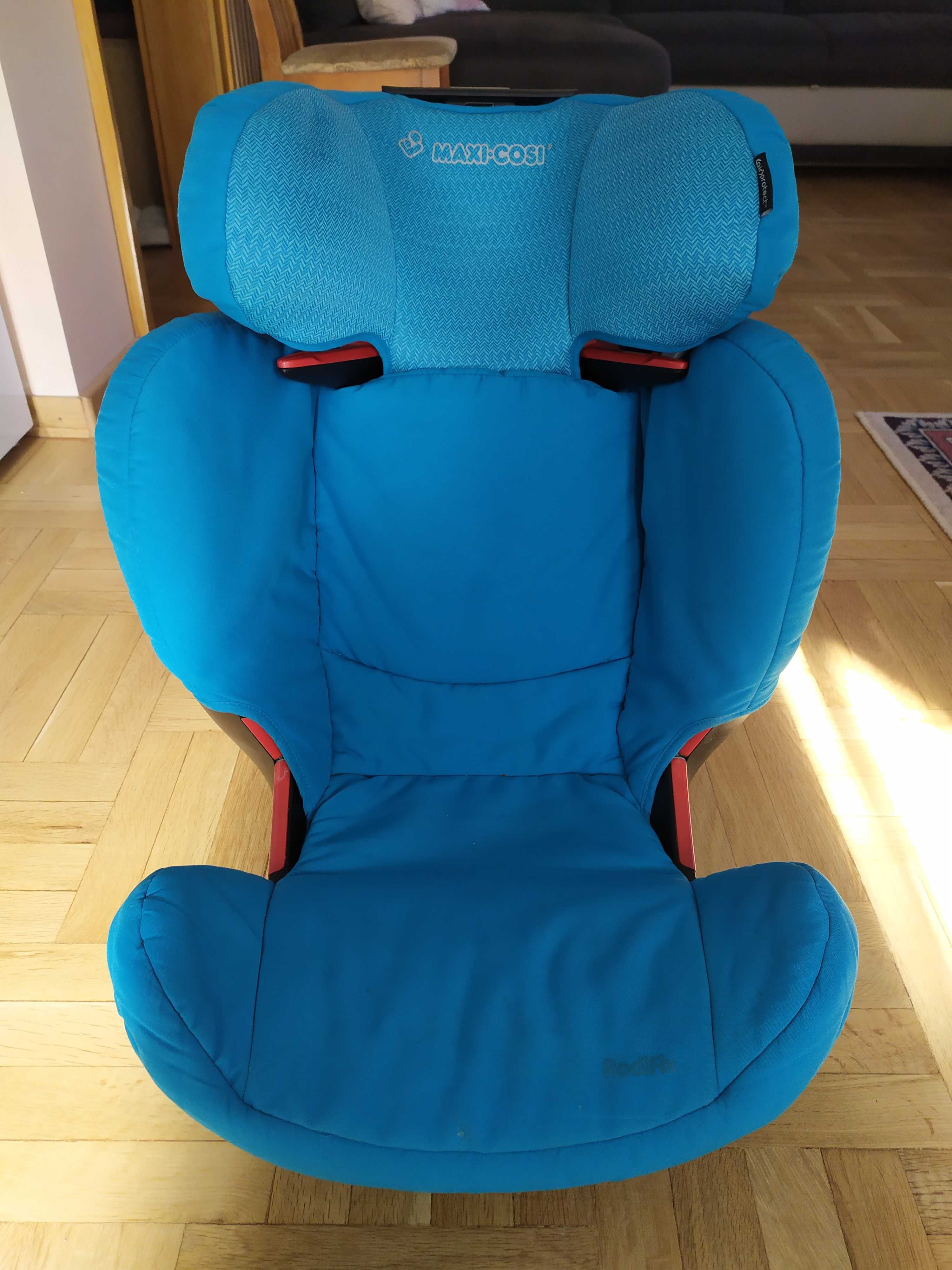 Maxi-Cosi RodiFix AirProtect столче за кола