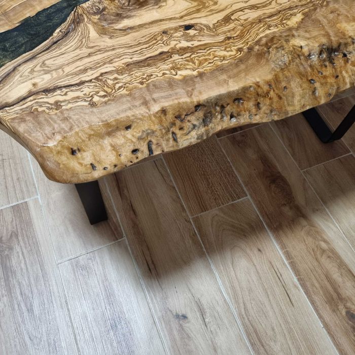 Masa din Lemn de Maslin