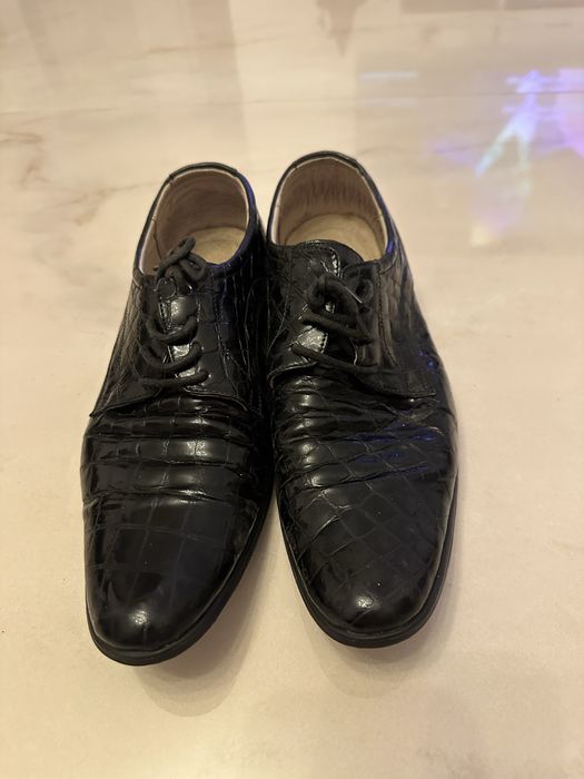 Vând Pantofi din piele, marimea 40