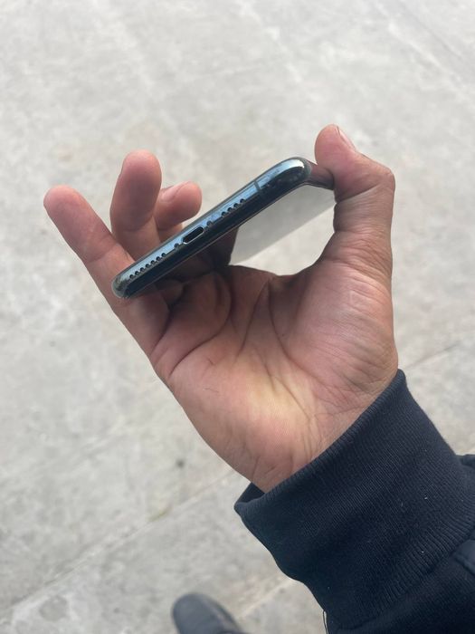 Iphone 11 pro max holati zo'r