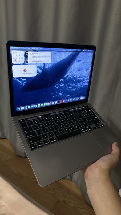 обменяю Macbook pro M1 8GB/256GB 2020 с touchbar-ом