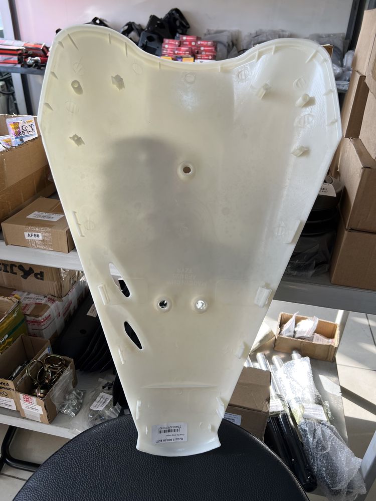 Передний пластик капот «клюв» на мопед Honda Dio AF34/35.