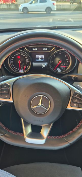 Vand Mercedes GLA 200 D 4 MATIC AMG