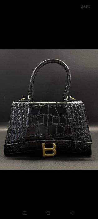 Уникални модели чанти Balenciaga