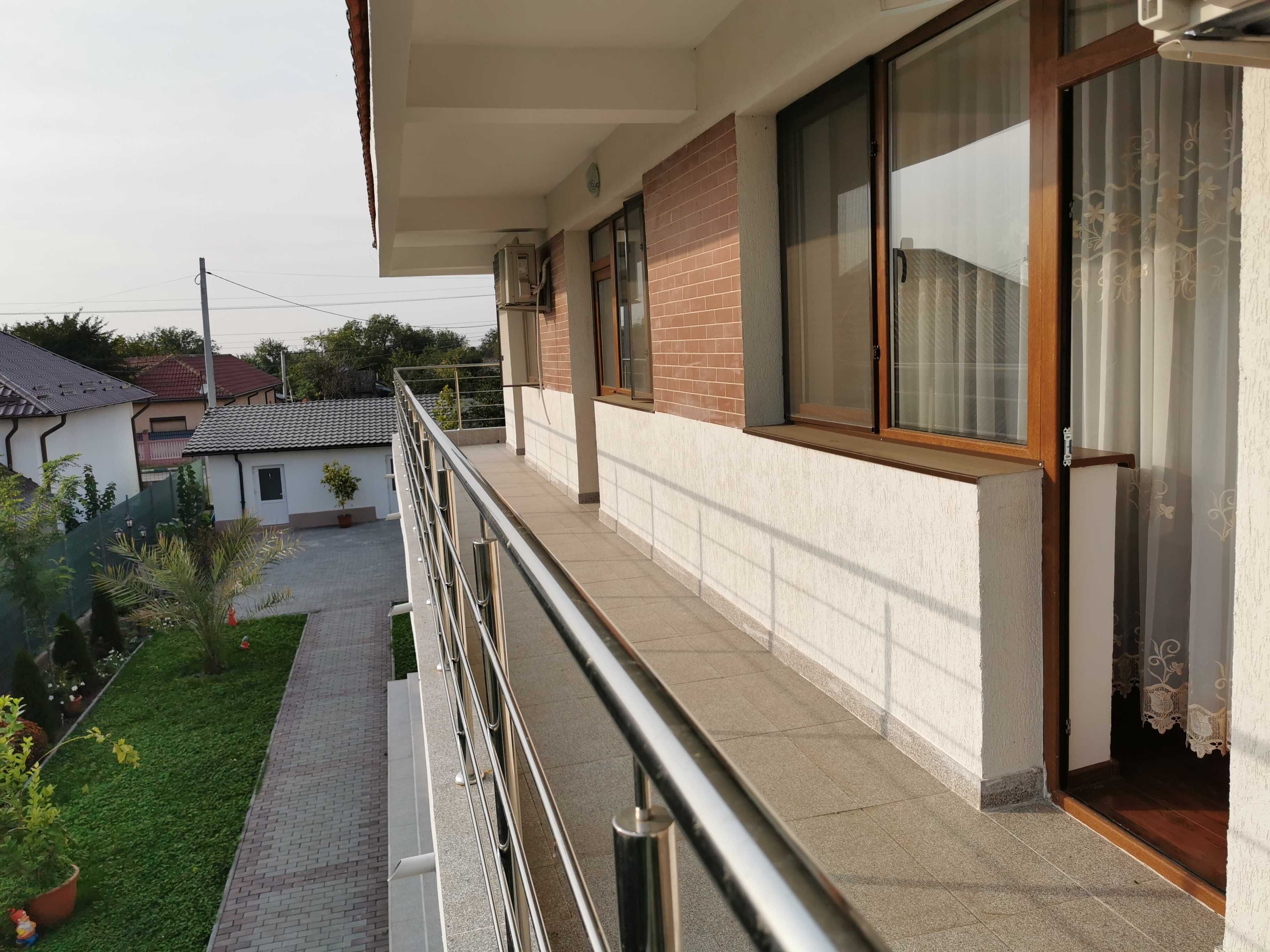Pensiune 3 margarete, 8 camere, SC 538mp, teren 2000mp, foisor