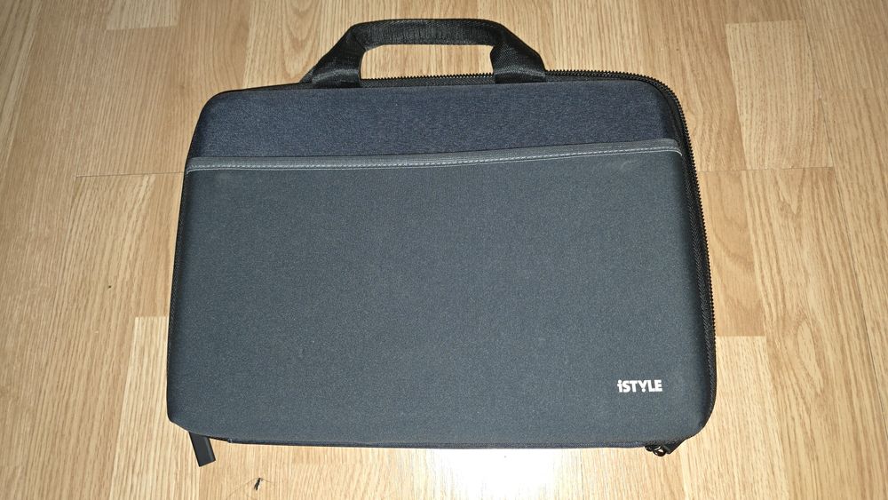 MacBook Air M3 13" 100% baterie 8GB 256GB