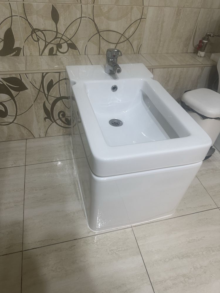 Продается биде .