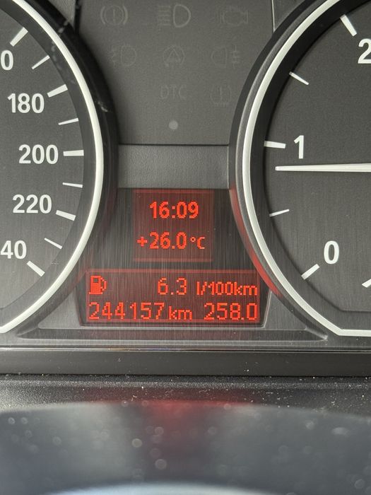 Proprietar Bmw seria 1 M- PAKET 10.2010 facelift