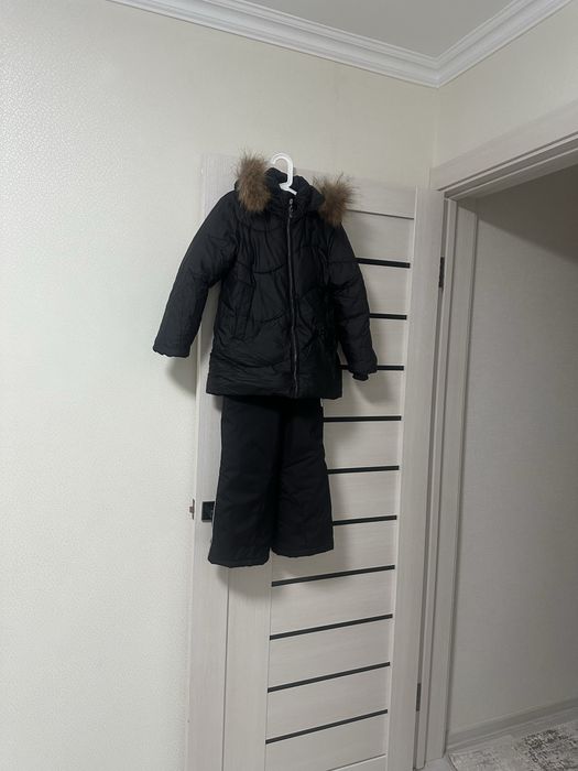 Продам зимний костюм на девочку