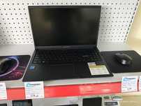 Asus Vivo book 15 Лаптоп + подарък чанта