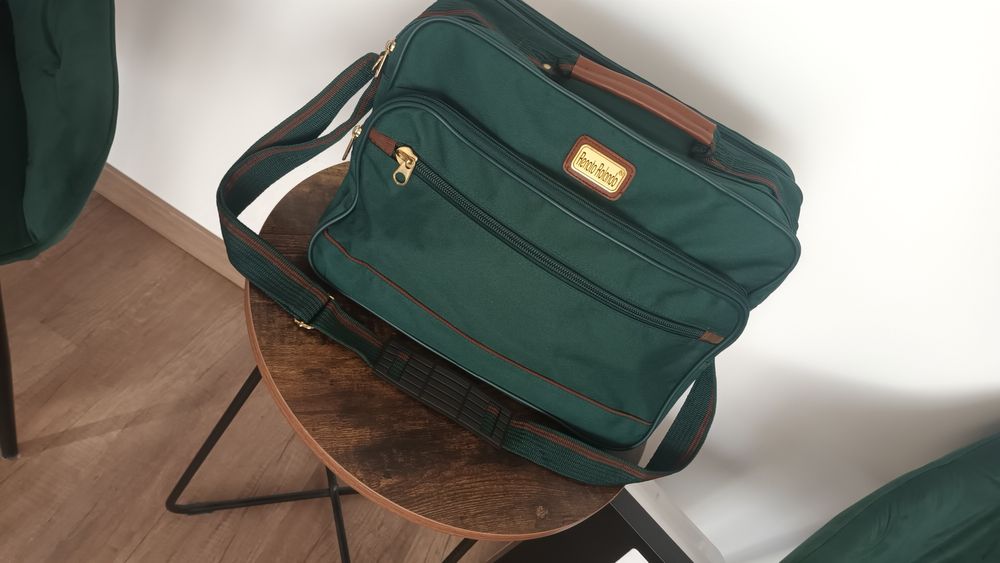 Vand geanta pt barbati