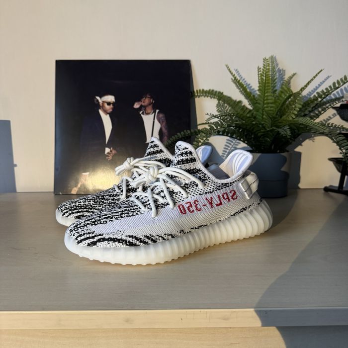 Adidas Yeezy Boost 350 V2