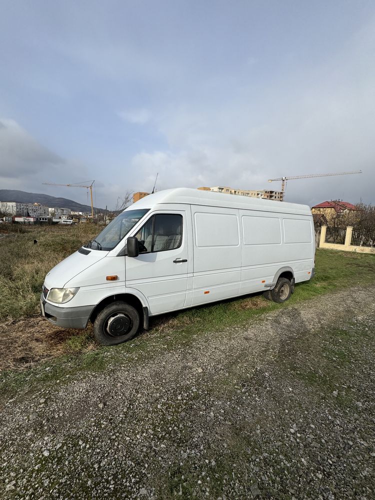 Mercedes-Benz Sprinter 416