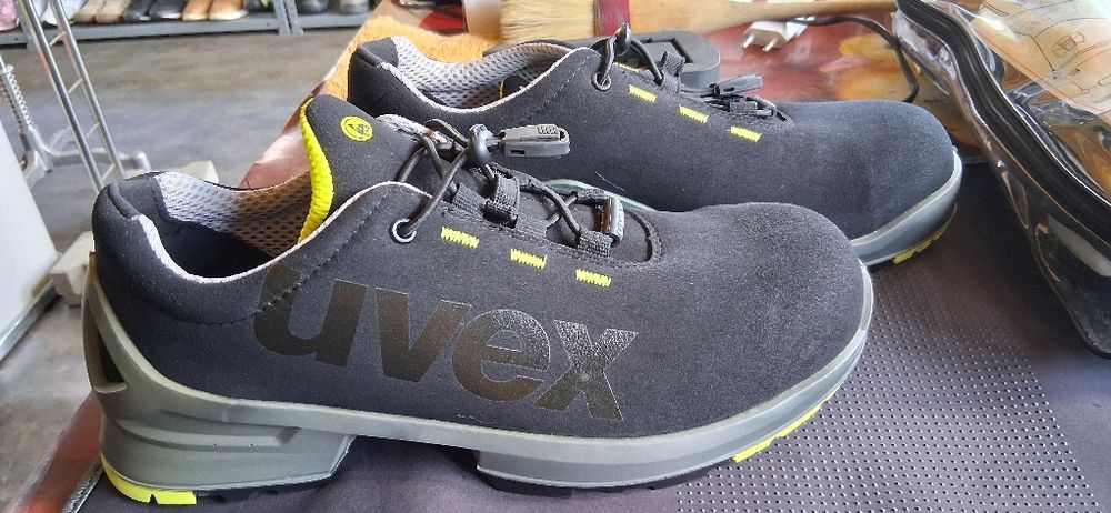 Bocanci        munca     Strauss