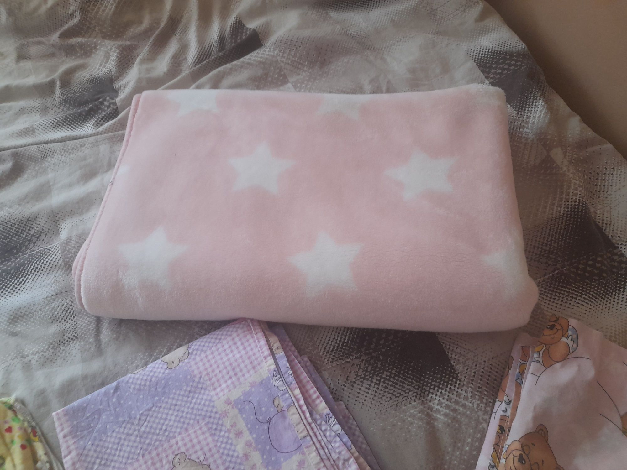 Бебешка кошара +подаръци