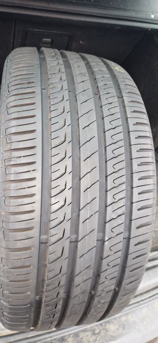 1 Anvelope Barum 245 40 R18 de vara . Dot 2021