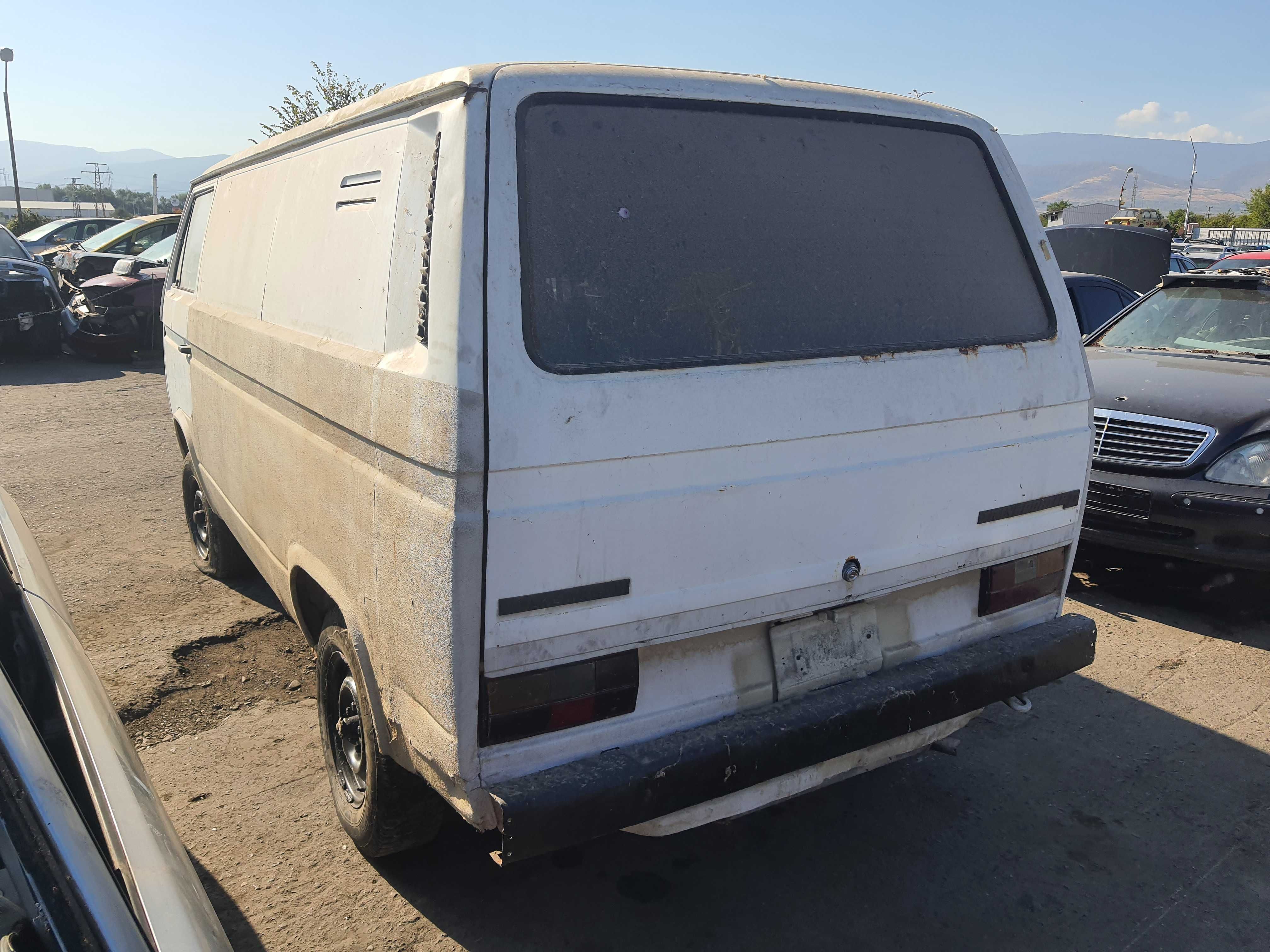 На части! VW T3 Transporter