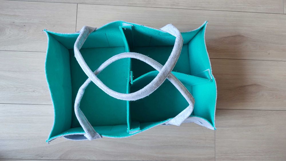 Филц кошница/органайзер за памперси, бебешки аксесоари