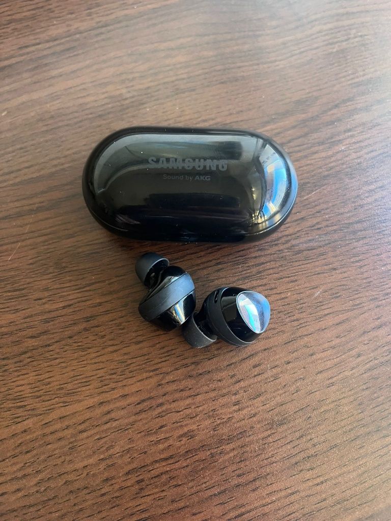 Casti Wireless Samsung Galaxy Earbuds +