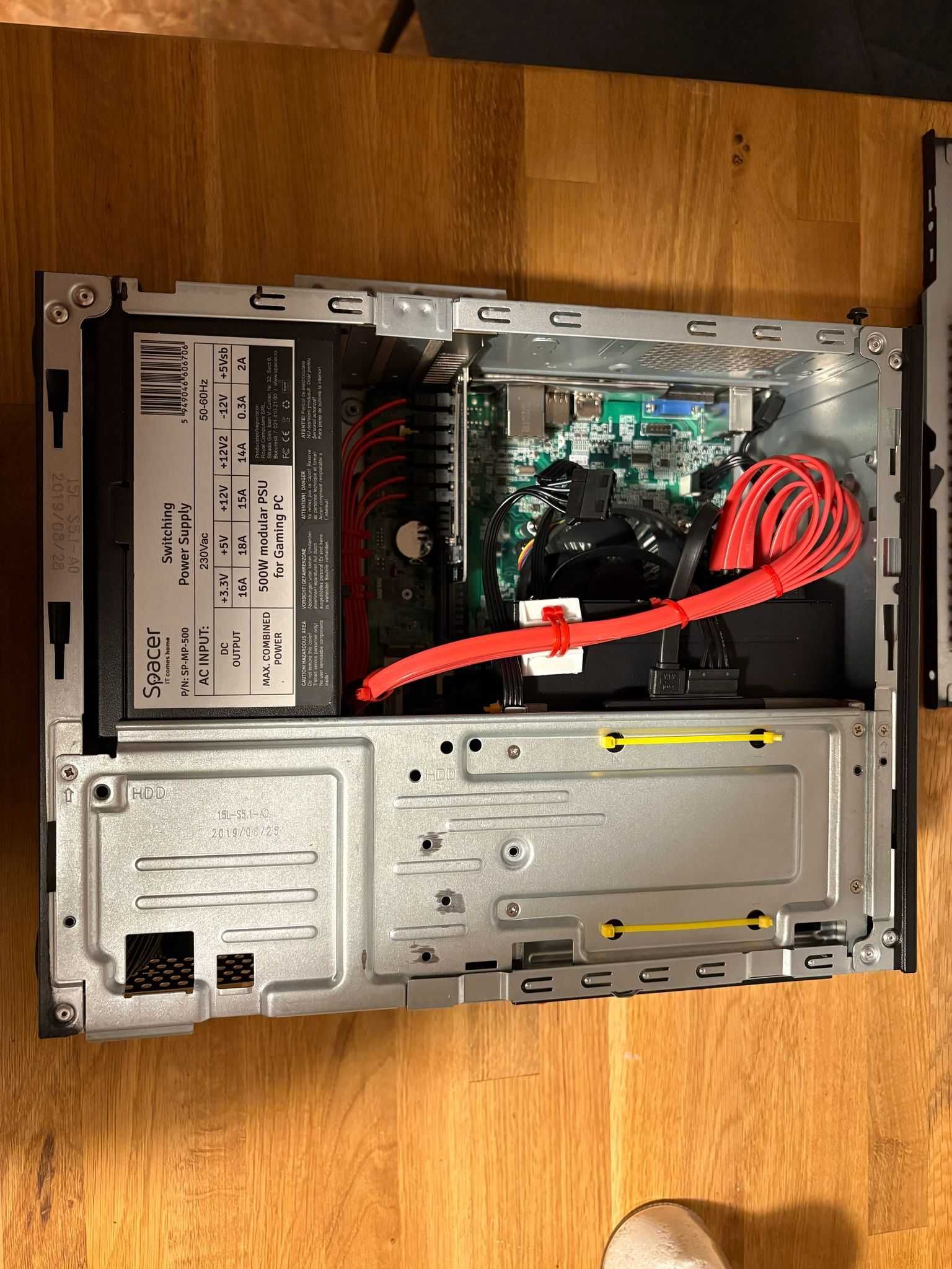 NAS Custom, 6 bay-uri 2.5" - TRUENAS