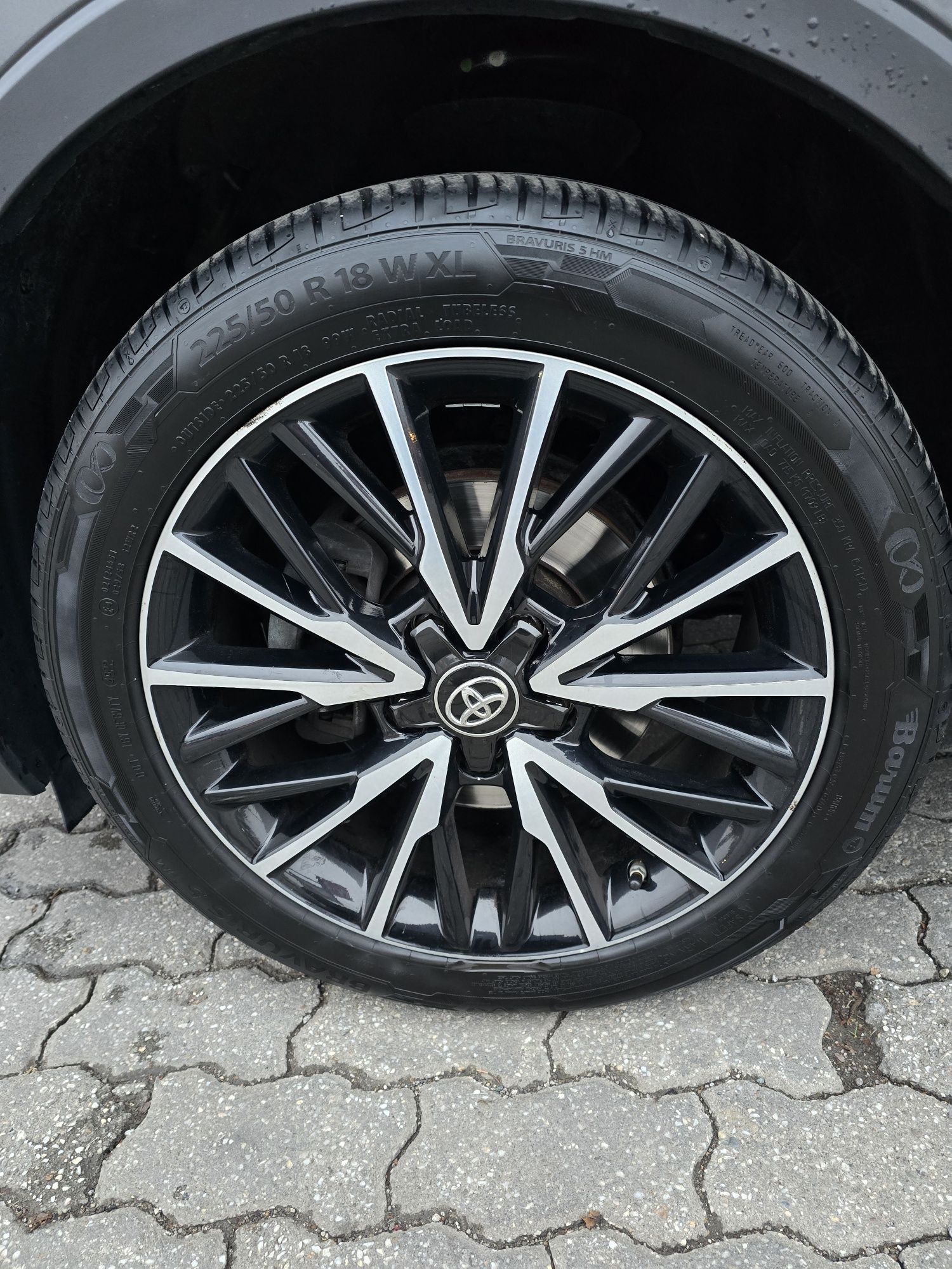 Летни гуми BARUM 225/50 R18