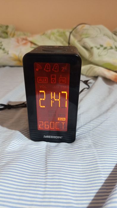 Док станция радио часовник