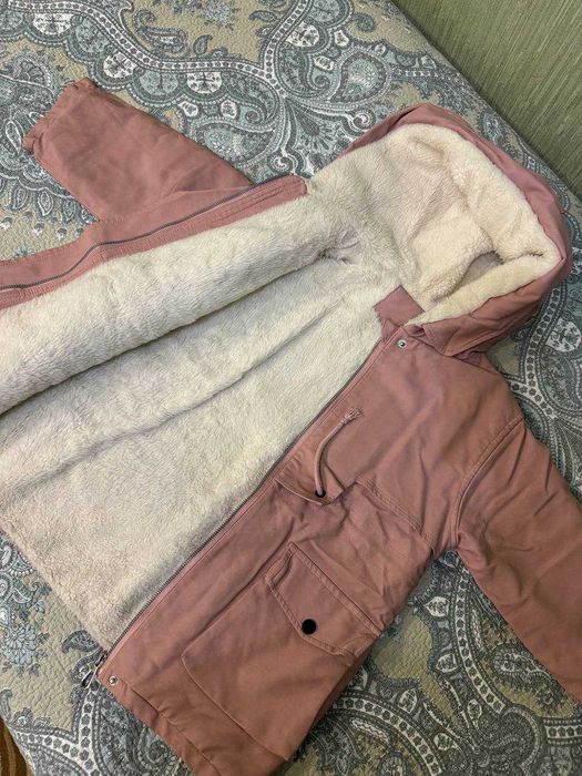 Куртка на девочку