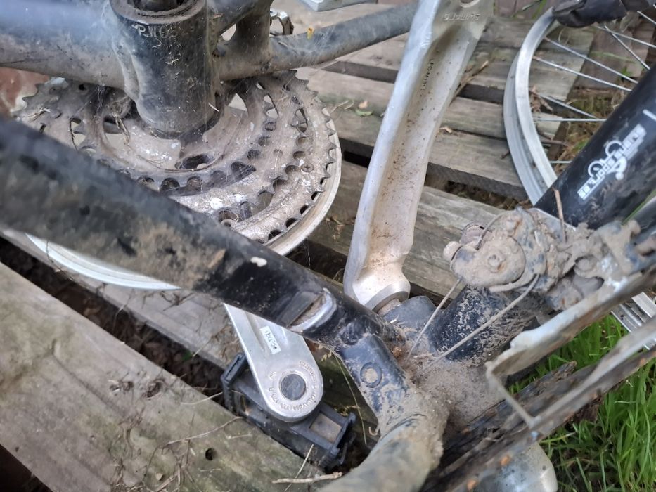 Se vand piese de bicicleta