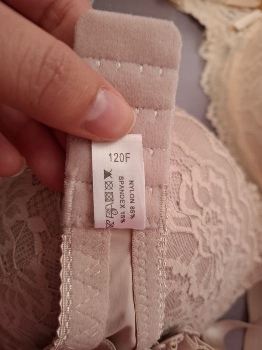 2 бр.сутиени ,без етикет нови