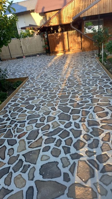 Piatra naturala de munte și Gazon rulou