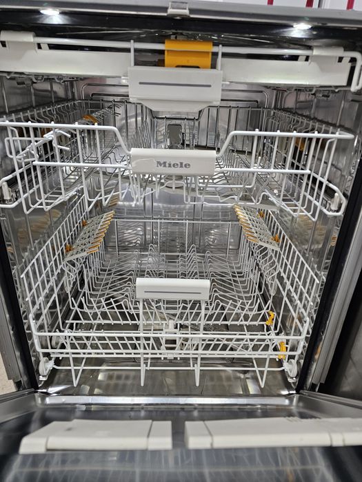 Съдомиялна за пълно вграждане Miele G 6895 SCVI XXL-auto open Wi-Fi