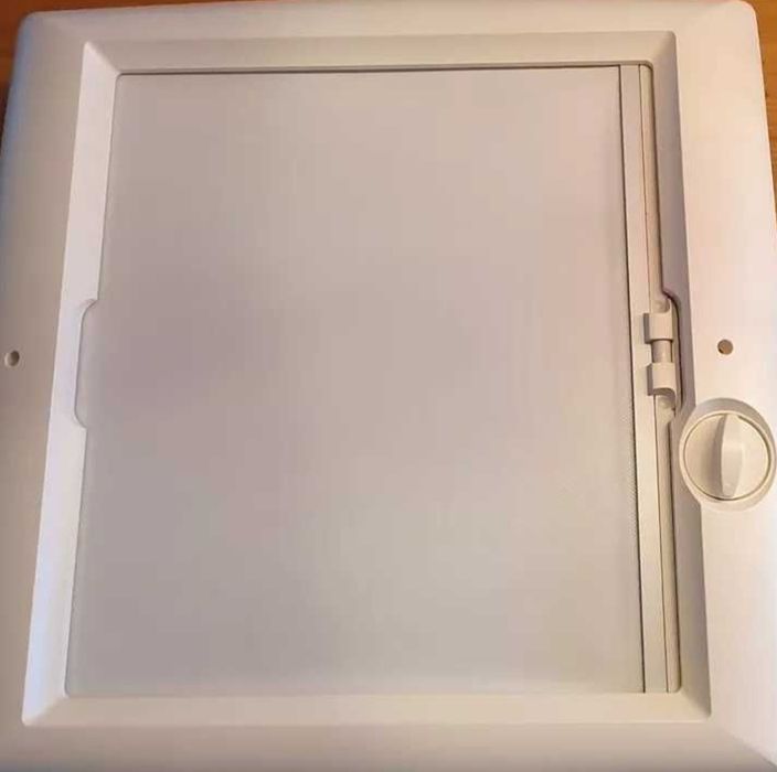 Trapa de acoperiș Omni-Vent cu ventilator de 12 volți 40x40 alb