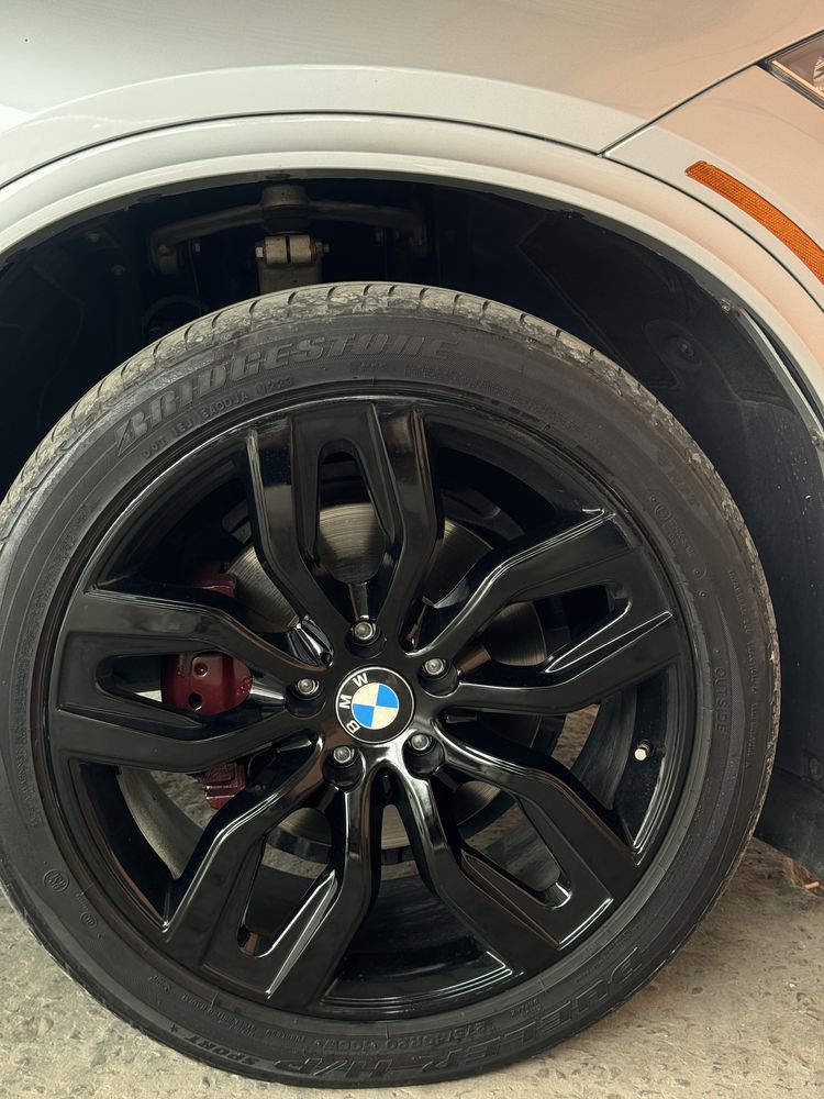 Диски от X5 разноширокие