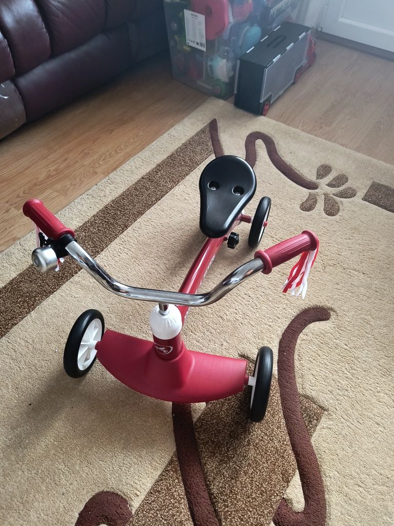 Cvadriciclu fara pedale Radio Flyer Scoot About, Rosu