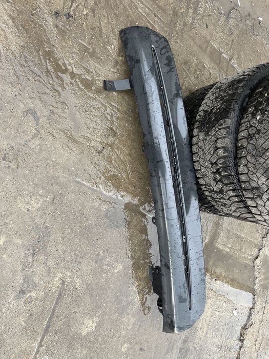 Спойлер задна броня Toyota Auris 2