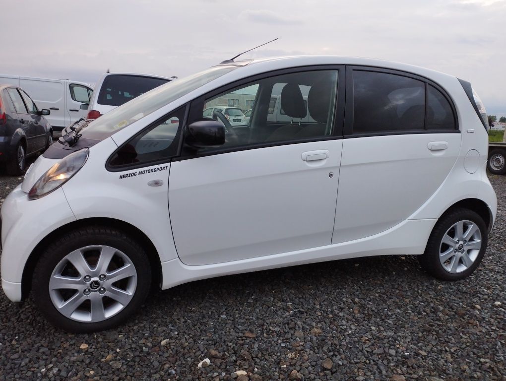 Citroen C-Zero Full Electric. An 2011. 107000 km.